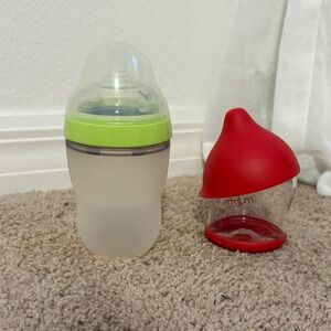 Bottles to mimic breastfeeding